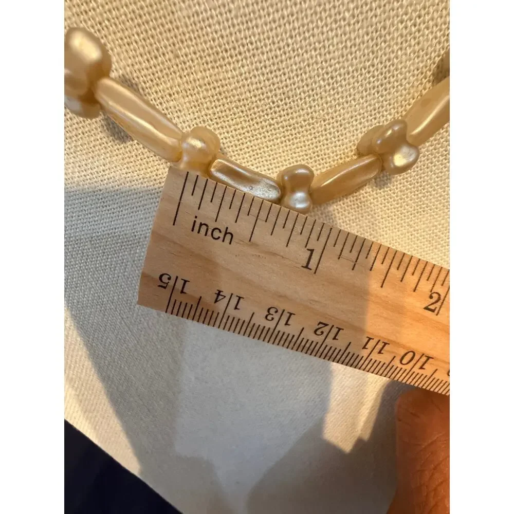 Vintage Faux Pearl & Lucite Bead Necklace 18”
